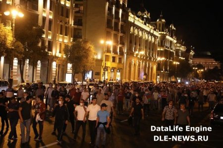 Minlərlə insan Bakıdakı yürüşə qatılıb - FOTO/VİDEO