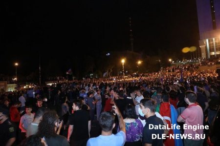 Minlərlə insan Bakıdakı yürüşə qatılıb - FOTO/VİDEO