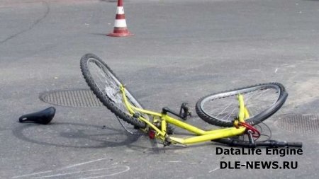 Bakıda avtomobil velosiped sürən yeniyetməni vurdu