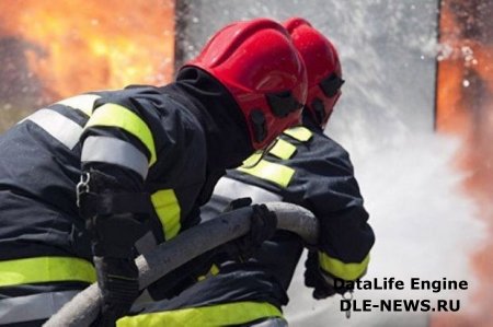 Bakıda çoxmərtəbəli binada yanğın olub, sakinlər təxliyə edilib