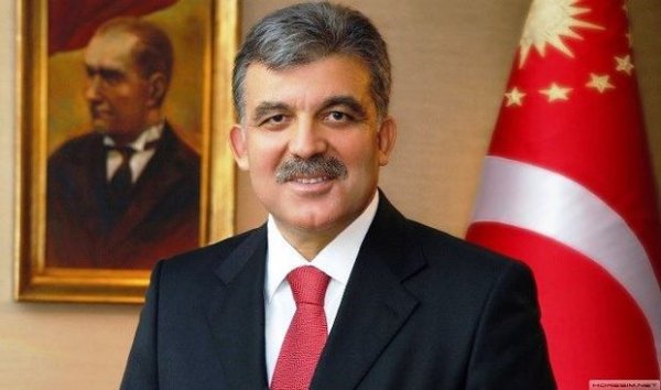 Abdullah Gül İlham Əliyevə təbrik məktubu göndərib