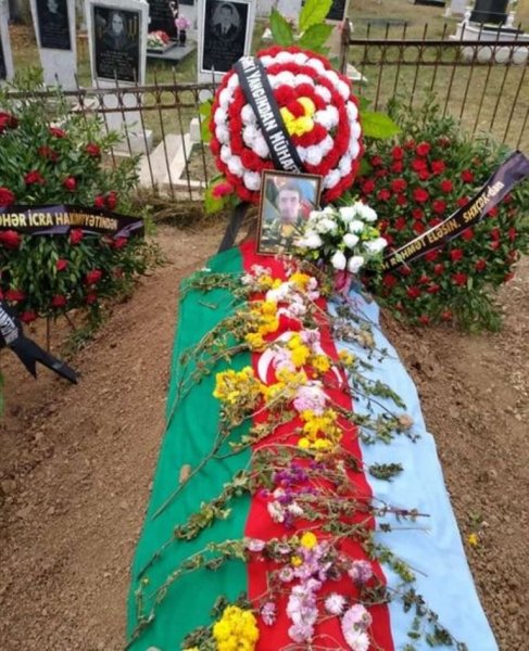 “Vətən uğrunda” medalı ilə təltif edilən şəhidin qardaşı: “Mənimlə fəxr edəcəksiniz demişdi” - MÜSAHİBƏ