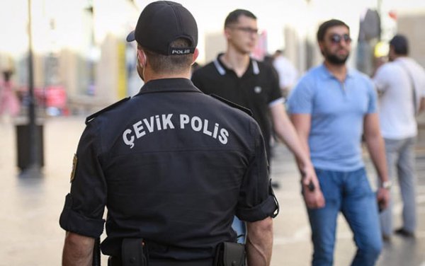 Bakıda polis dənizdə batan şəxsi xilas edərkən boğularaq öldü - FOTO