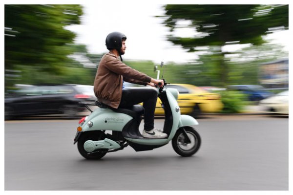 Qəza törədən moped sürücüləri necə cəzalandırılır?