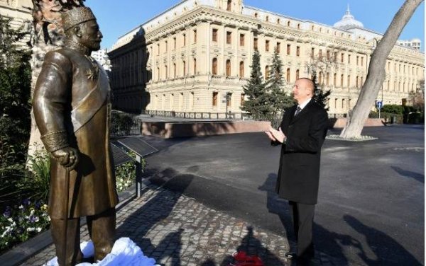 Prezident Hacı Zeynalabdin Tağıyevin abidəsinin açılışını etdi - FOTO