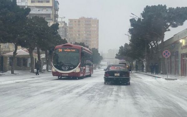 Sabah Bakıya qar yağacaq - PROQNOZ