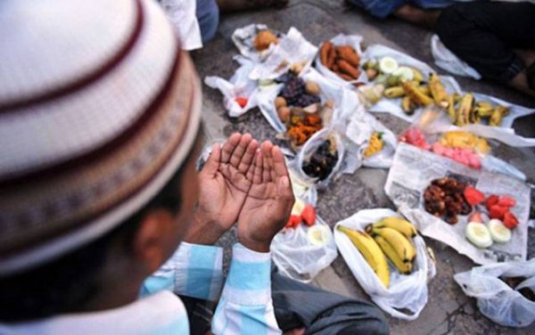 Ramazan ayının dördüncü gününün duası - İmsak və iftar vaxtı