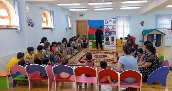 Şəki DYP uşaq bağçalarında maarifləndirmə  tədbirlərini davam etdirir.