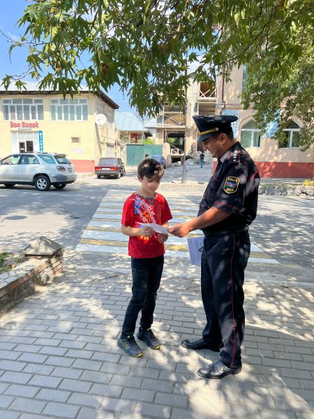 ŞƏKİ DYP “DİQQƏT, UŞAQLAR!” AYLIĞI ƏRƏFƏSİNDƏ TƏHLÜKƏSİZLİK TƏDBİRİ KEÇİRİB