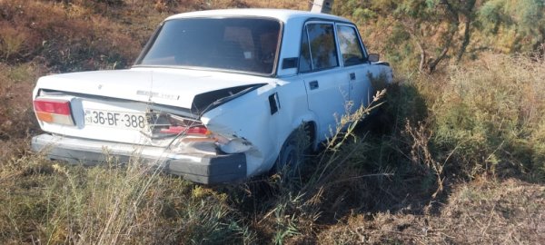 GÖYÇAYDA  YOL QƏZASINDA GÜNAHKAR DƏYMİŞ ZİYANI QARŞILAMIR? VƏTƏNDAŞ ŞİKAYƏTÇİDİR.